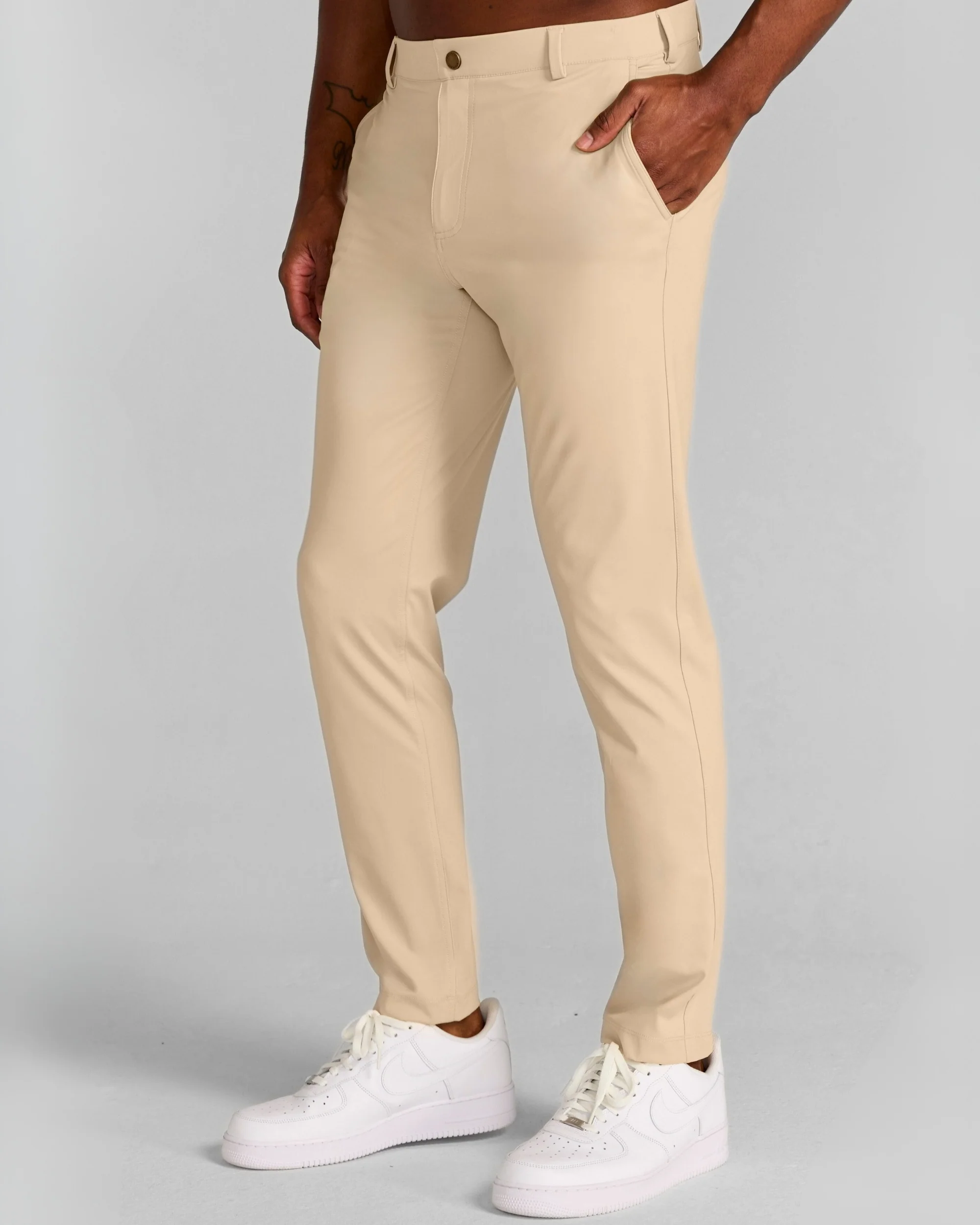 Bradley Pull-On Trouser in Pale Khaki - Image 3