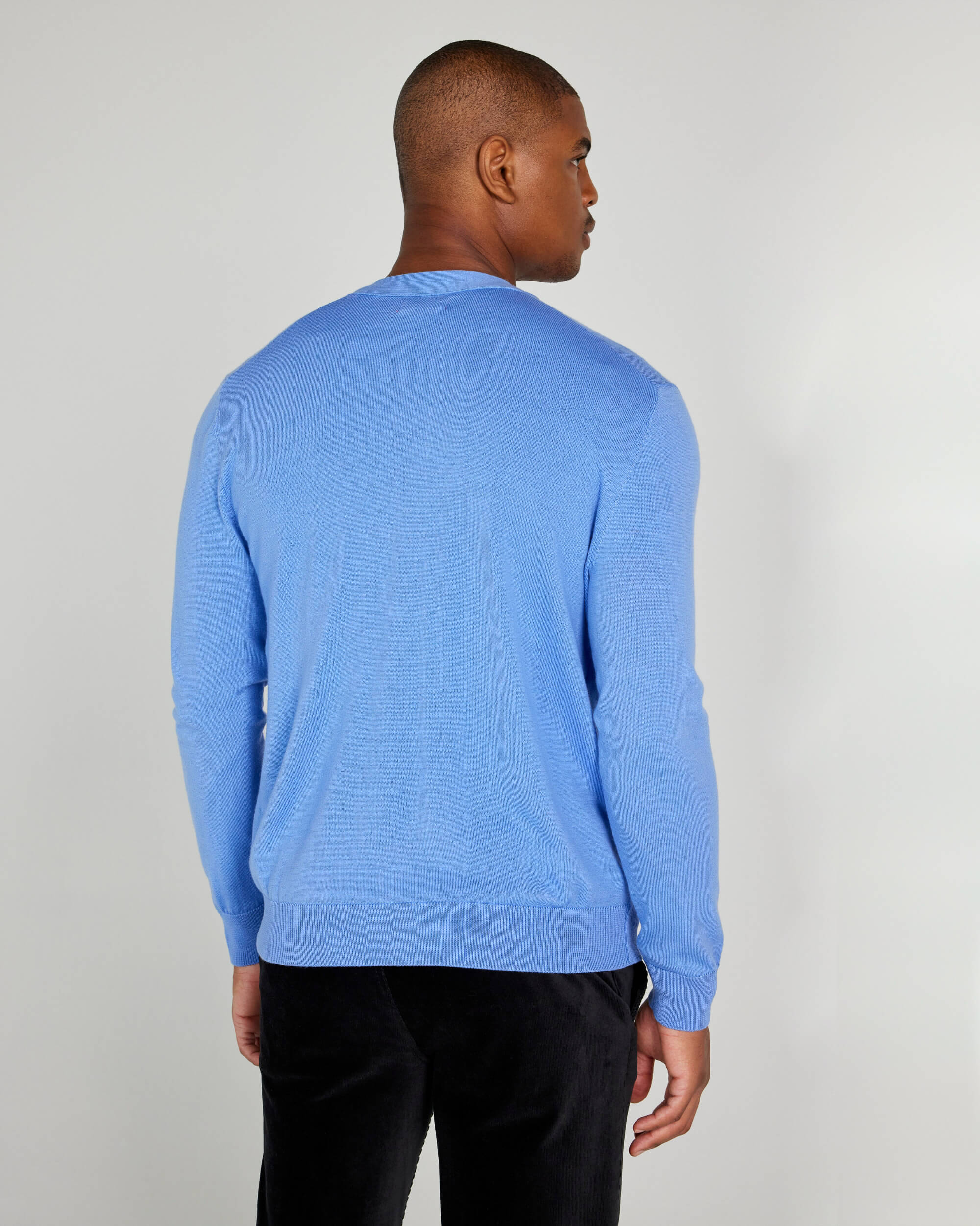 Budlow Cardigan in Bleu - Image 4