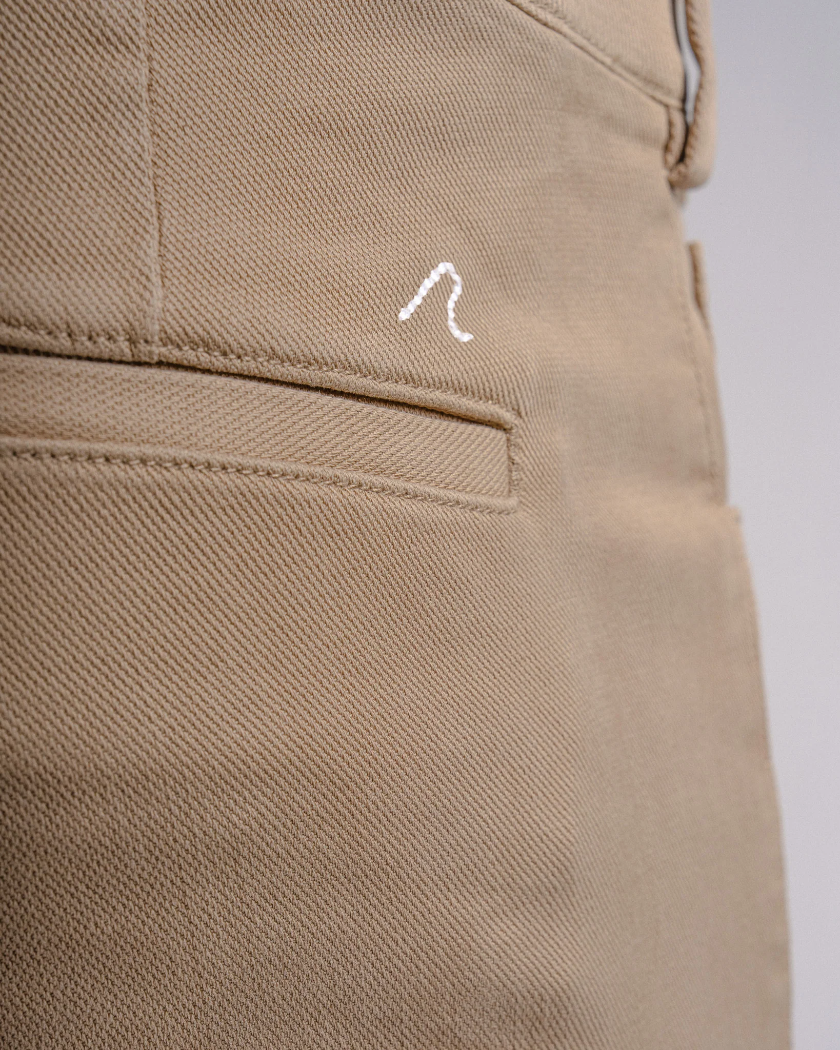Calvin Pull-On Chino in Bark - Image 4