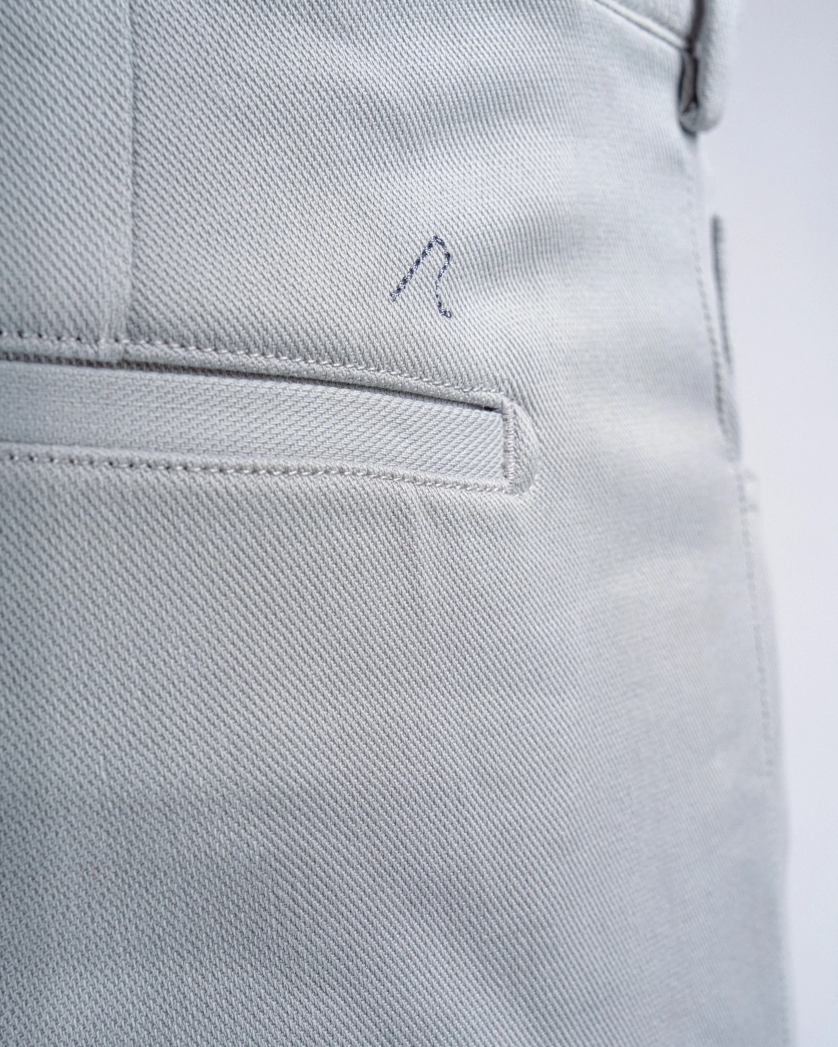 Calvin Pull-On Chino in Glacier Gray - Image 3