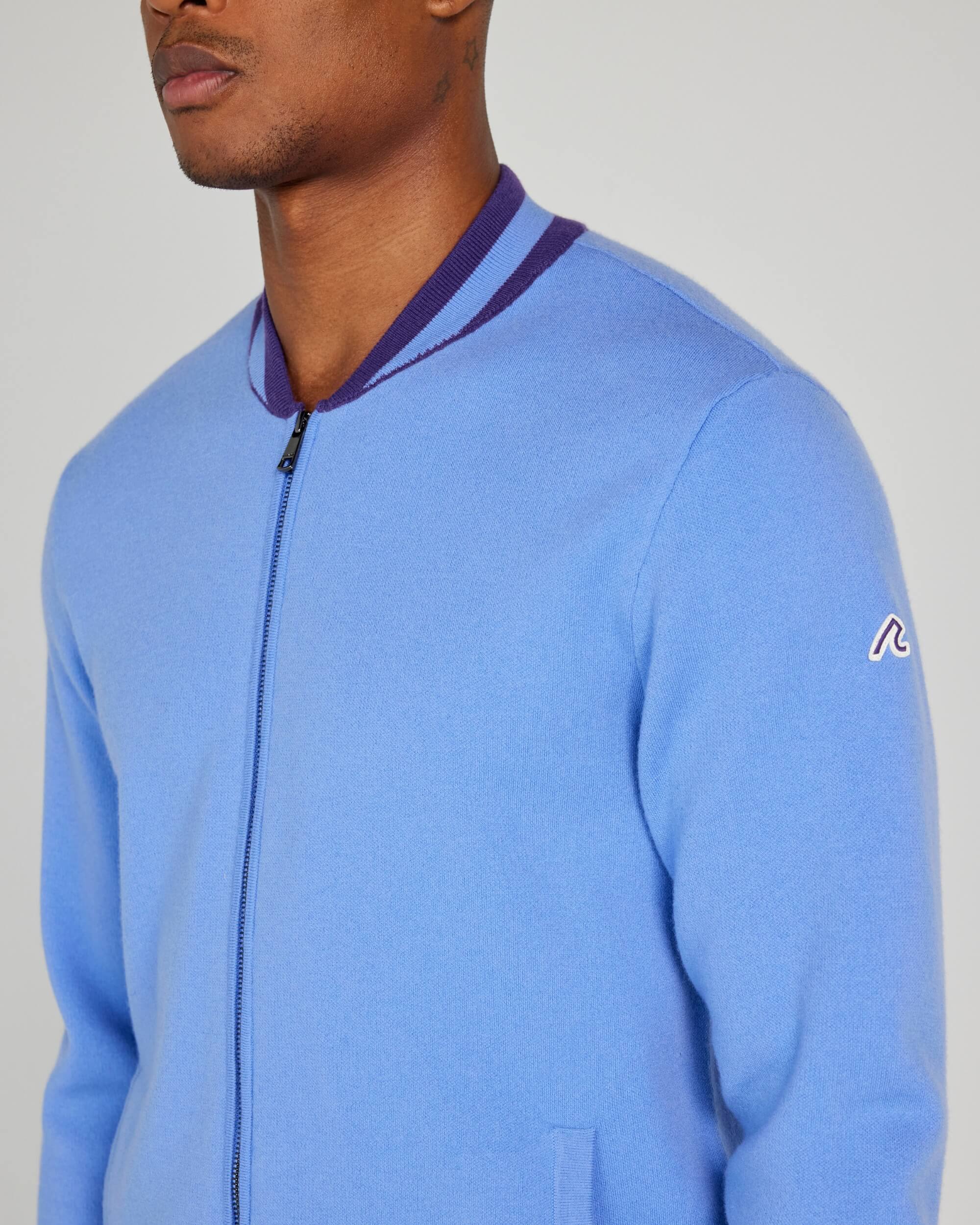 Crestwell Bomber in Bleu - Image 3