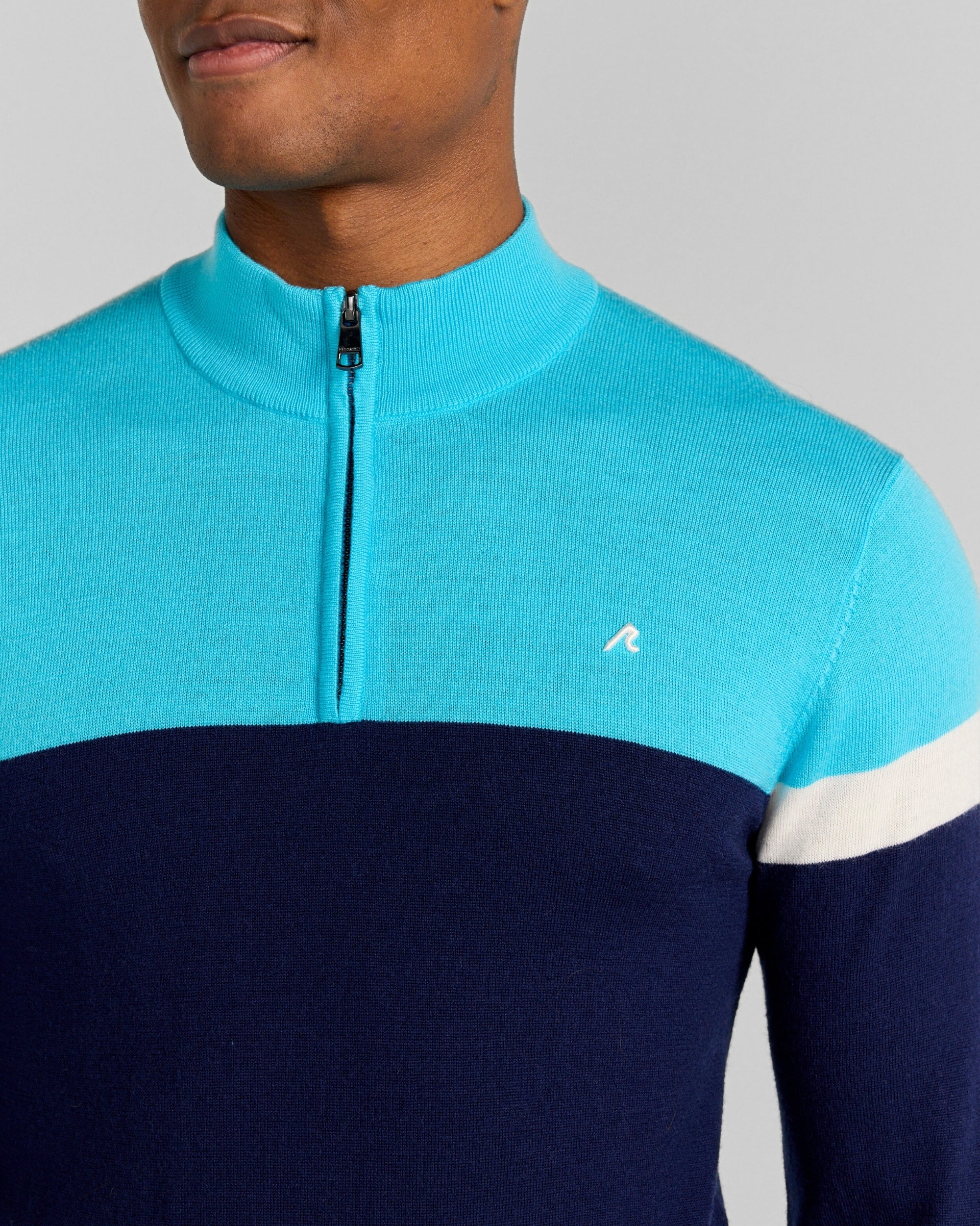 Monde Merino Quarter-Zip in Midnight Navy - Image 2