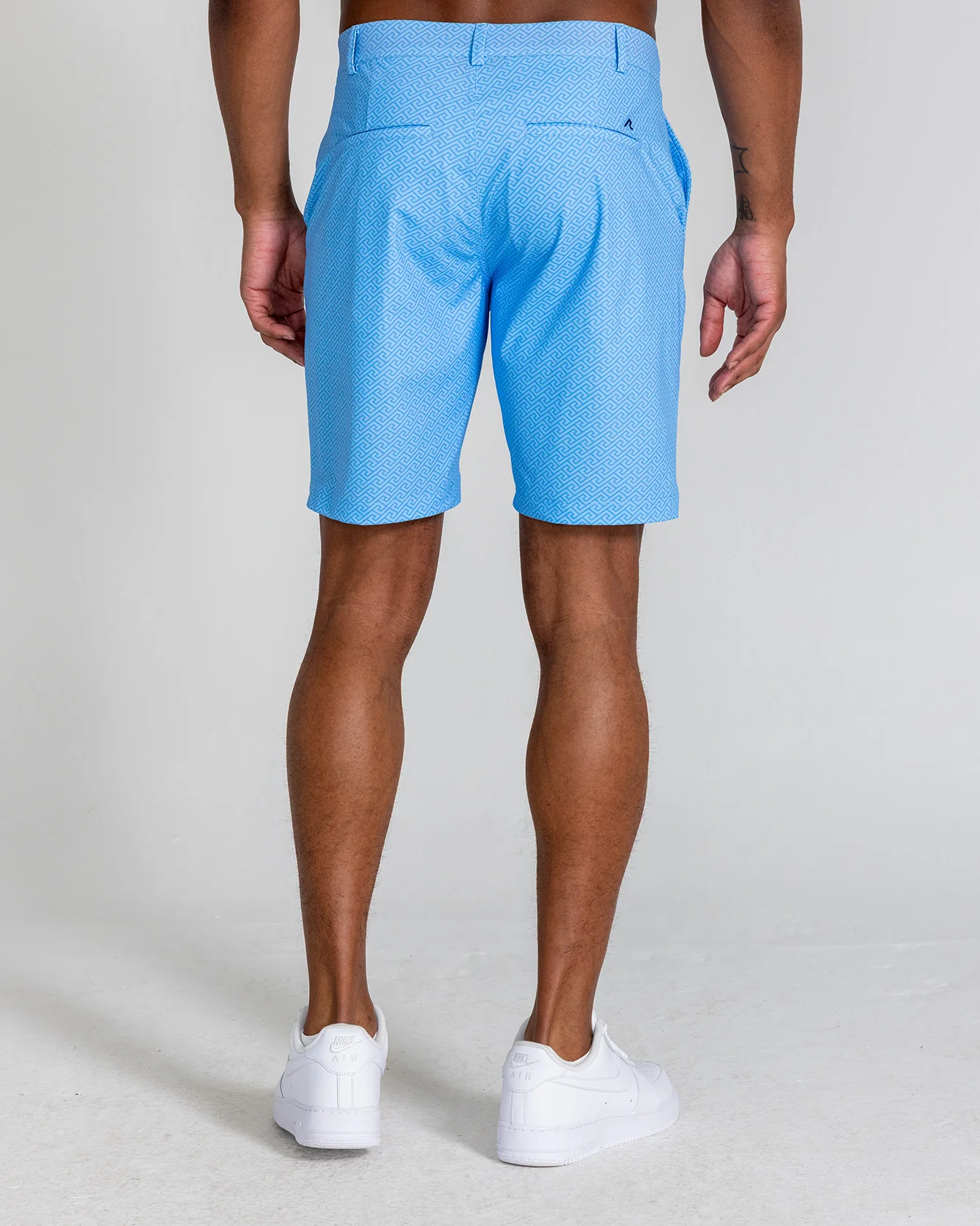Printed Hanover Pull-On Short Geo Icon in Mist - Image 4