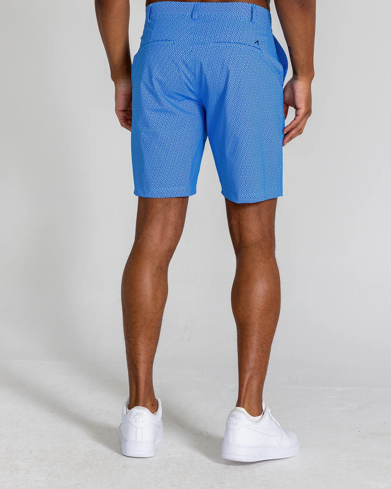 Printed Hanover Pull-On Short Grafton in Harbor Blue Multi - Image 4