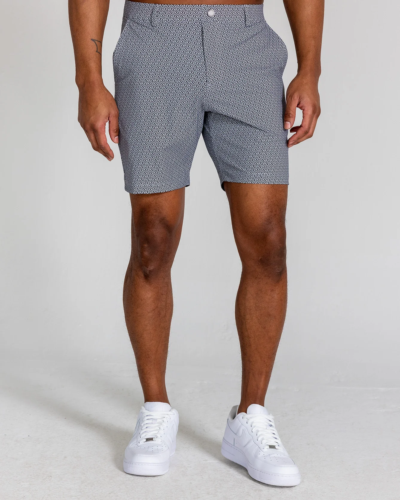 Printed Hanover Pull-On Short Grafton in Tuxedo
