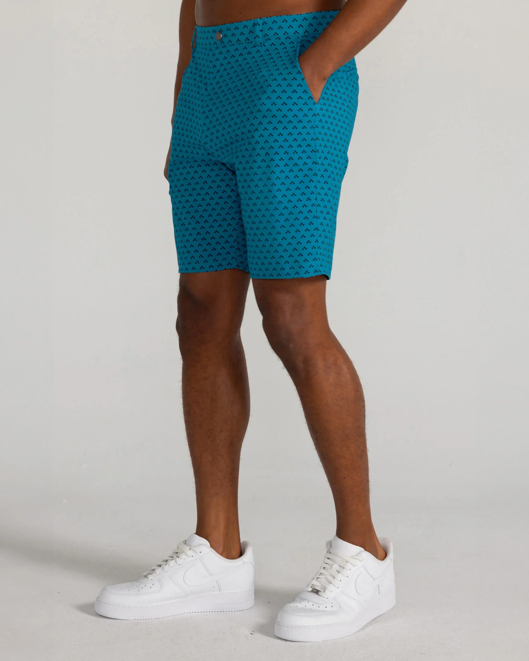 Printed Hanover Pull-On Short Hume in Seaport Multi - Image 2