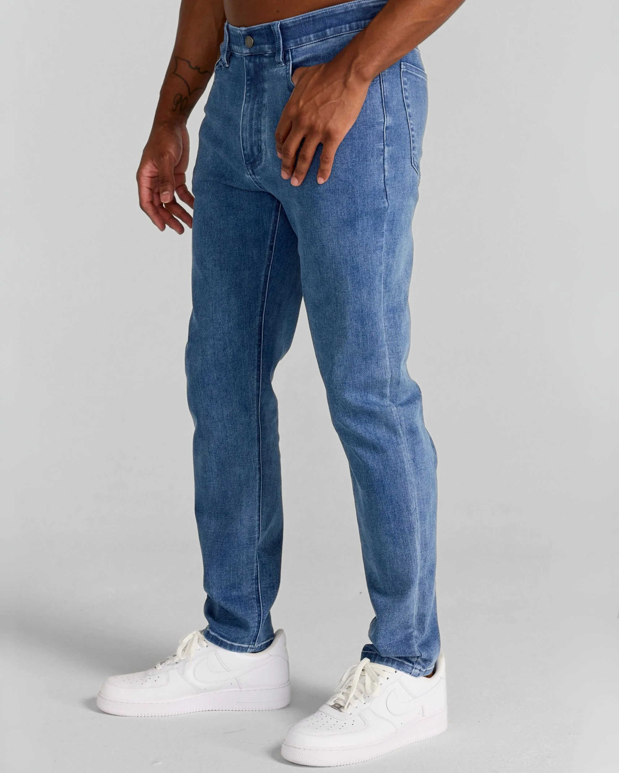 Ranstead Pull-On Jean in Washed Indigo - Image 2