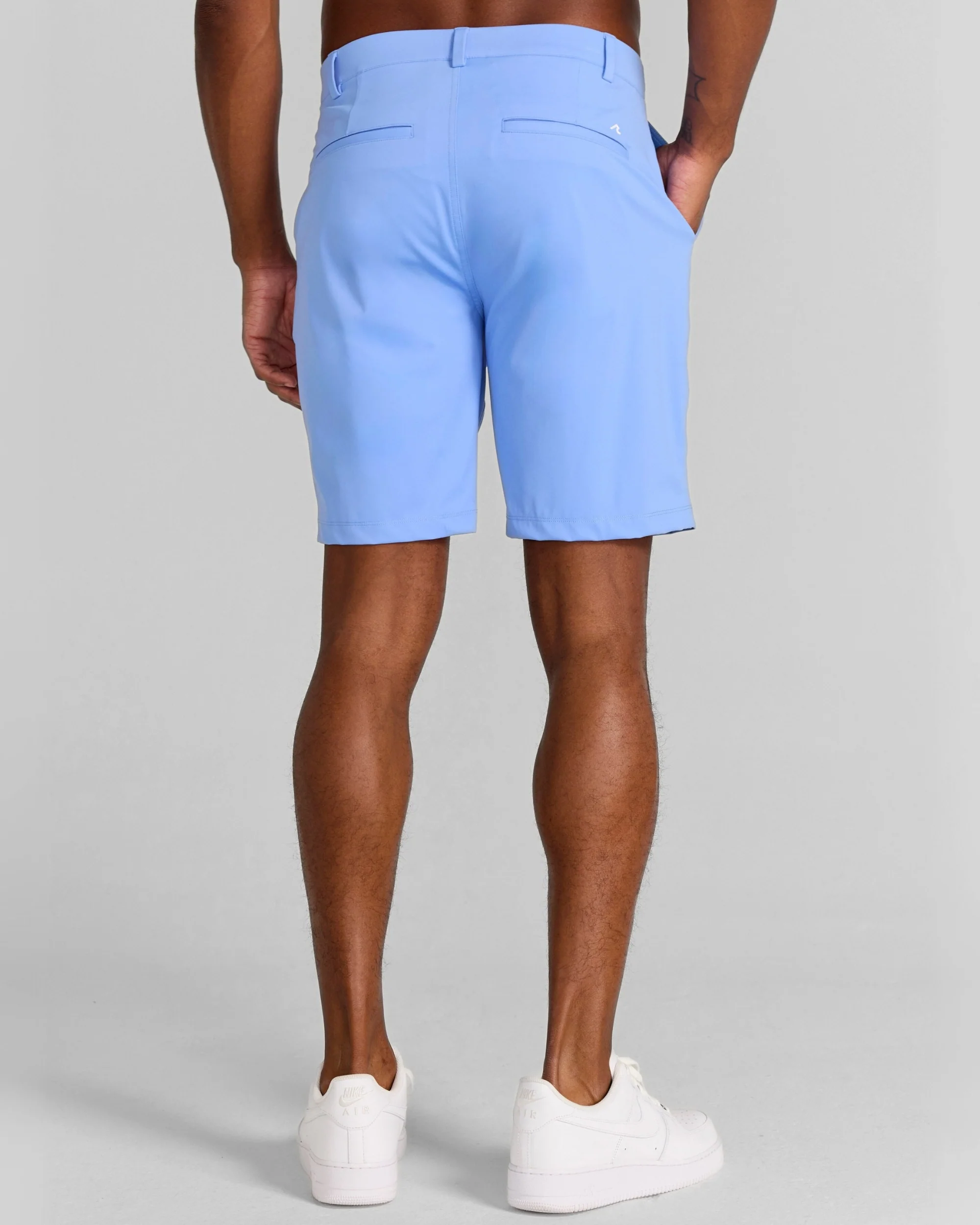 Varick Pull-On Short in Bleu - Image 4
